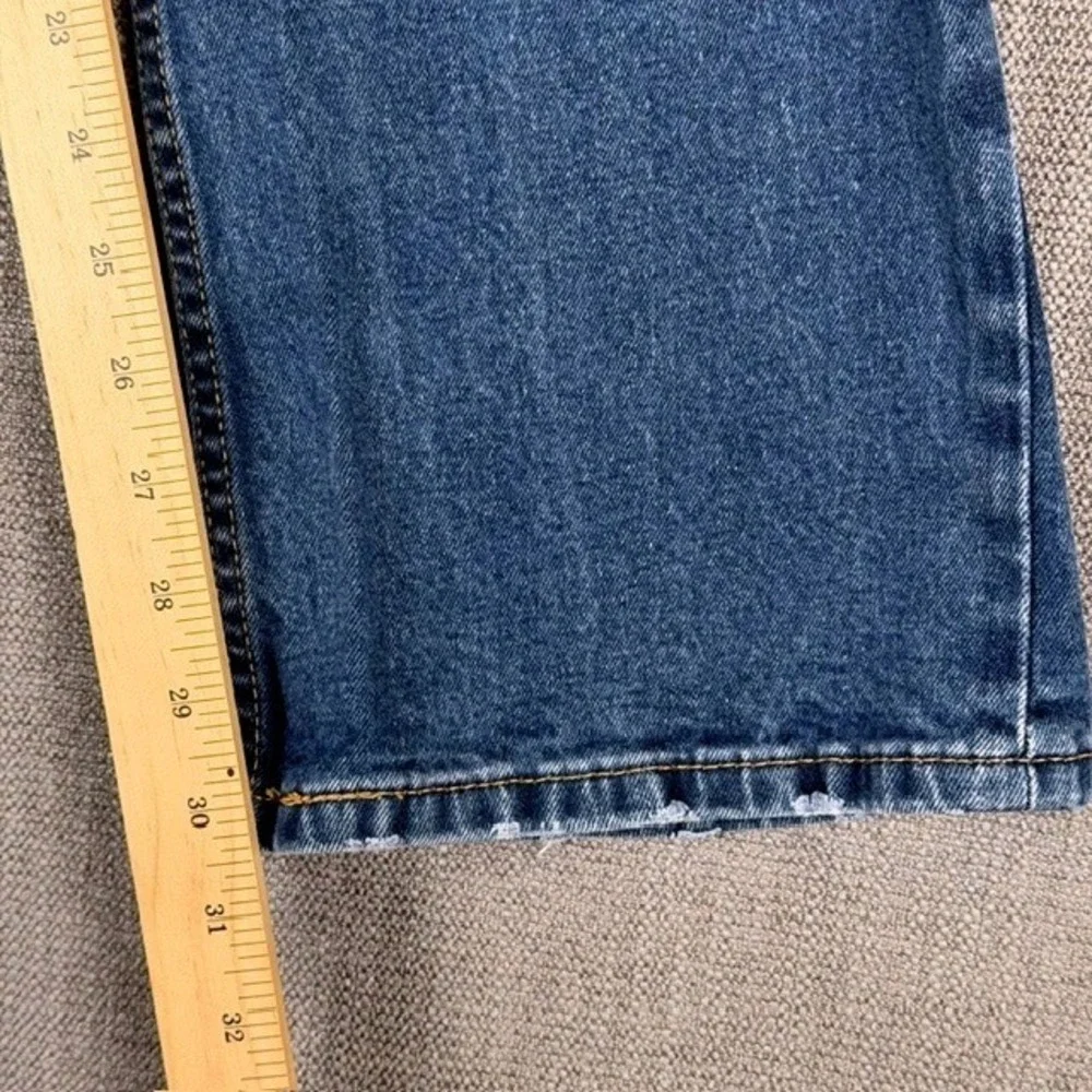 Levis 504 Regular Straight Fit Mens Jeans {Actual W38 L31) Medium Wash Blue